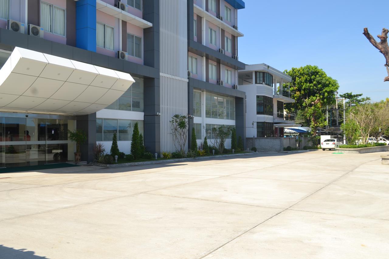 Hotel Broadway Yangon Exterior photo