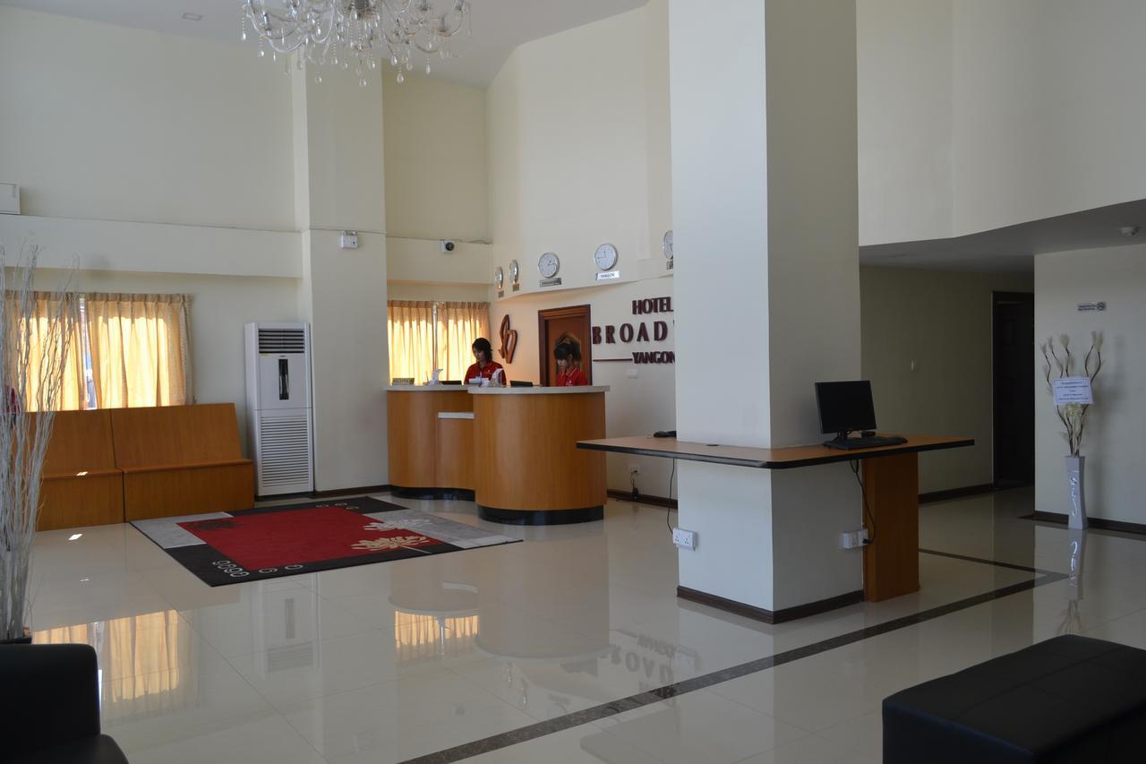 Hotel Broadway Yangon Exterior photo